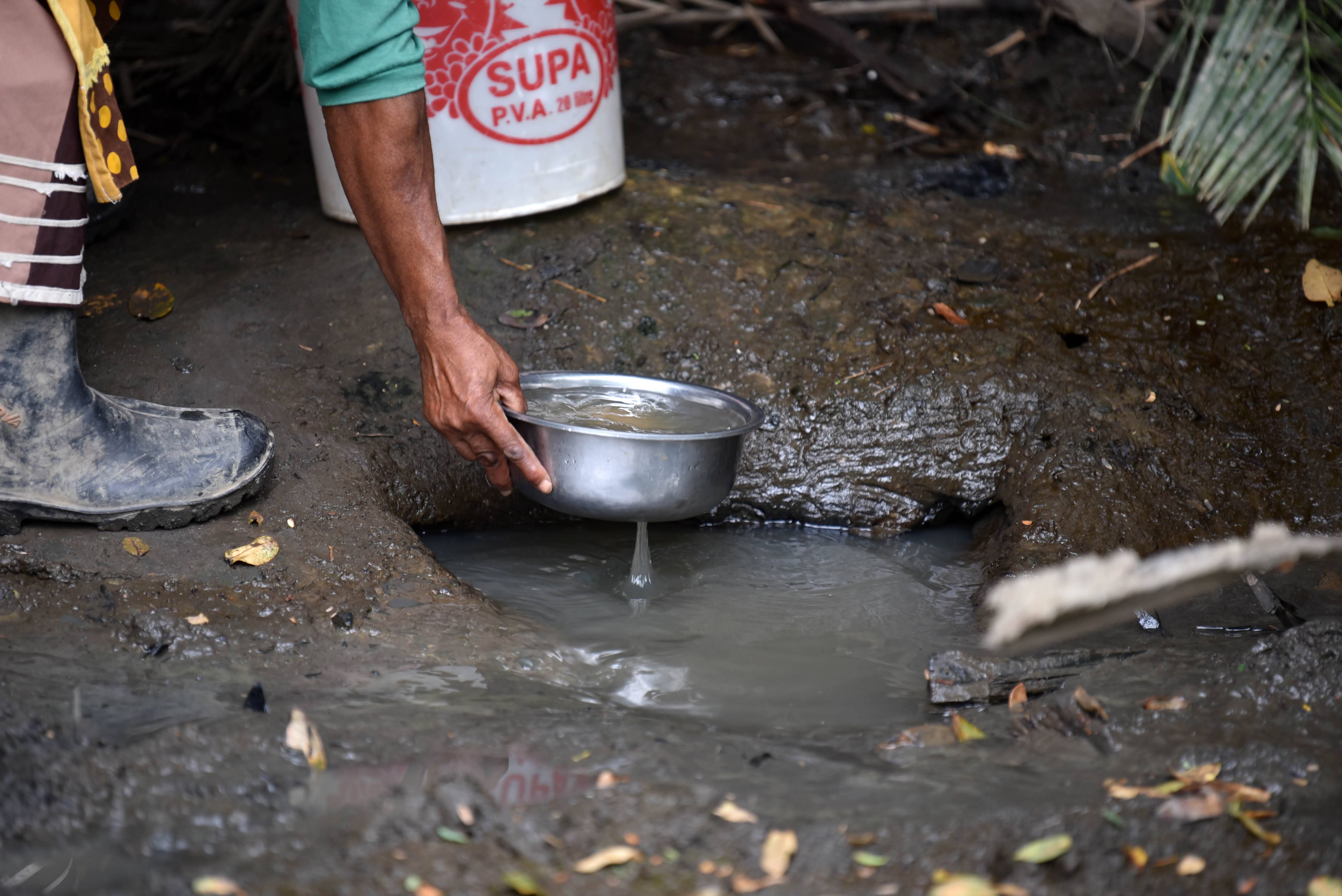 Daily reality of collecting water in Pondoland